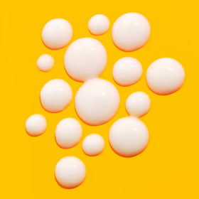 Good Molecules Vitamin C Serum 30ml application on skin