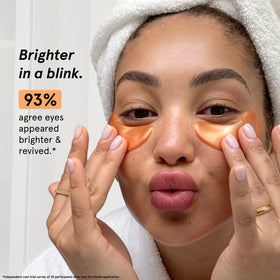 grace & stella Brightening Eye Patches application on eyes