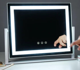 Gvnkvn Lighted Makeup Mirror in gift box packaging