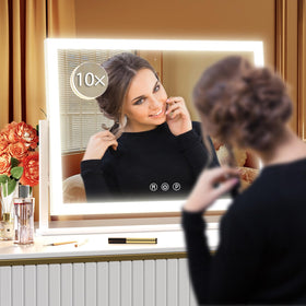 Gvnkvn Lighted Makeup Mirror showing cold light setting