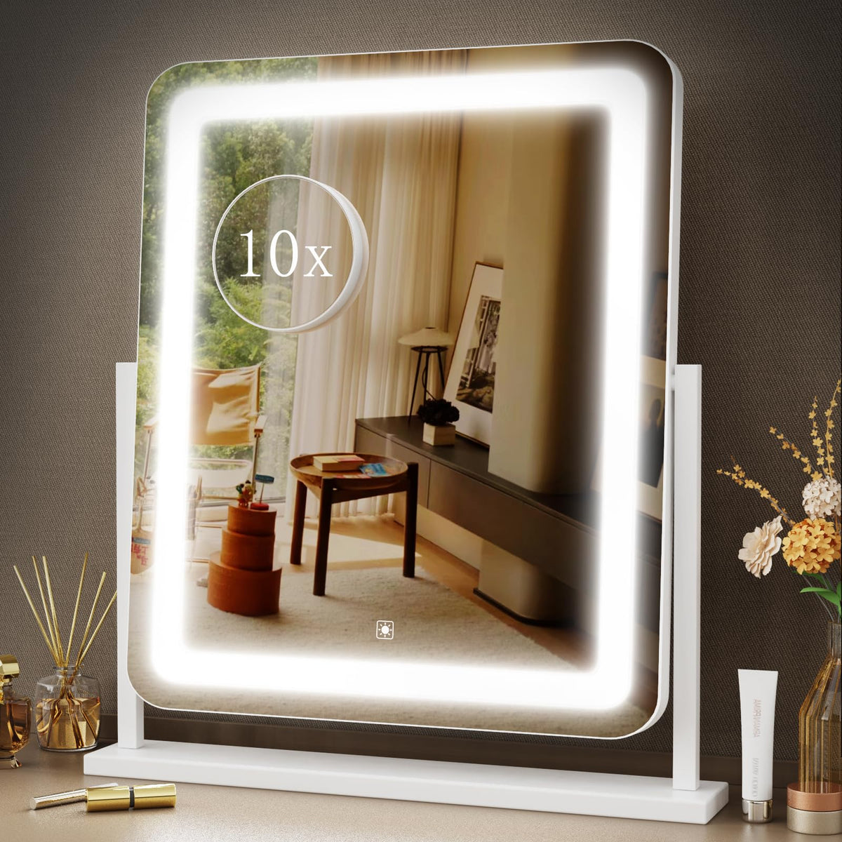 Gvnkvn Vanity Mirror front view with lights