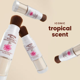 Hawaiian Tropic Mineral Powder Sunscreen Brush SPF 30 with cap off