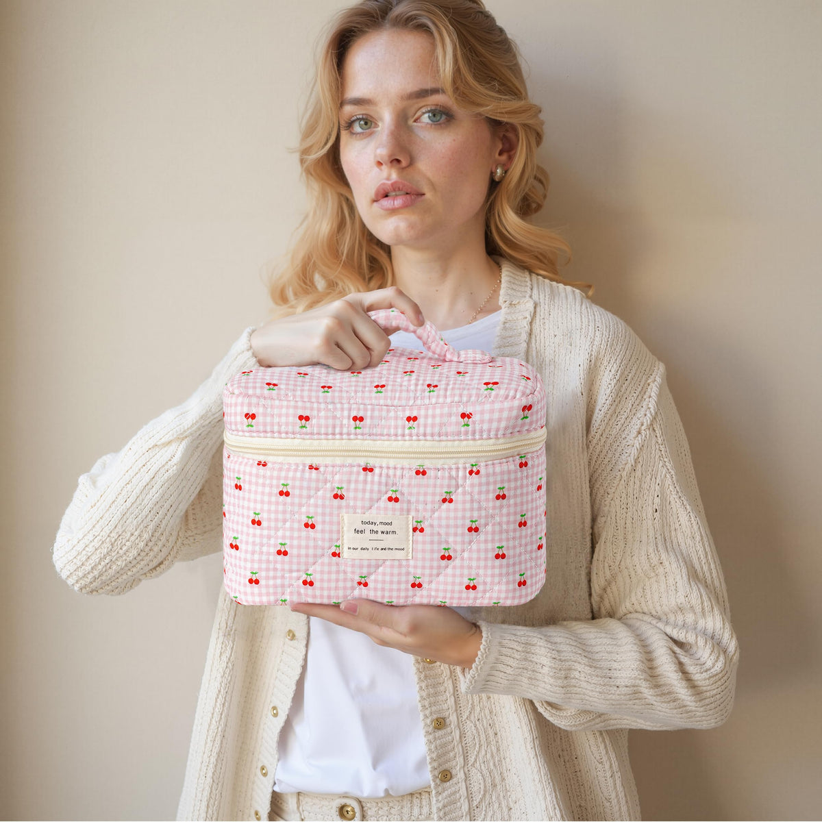 HBselect floral makeup bags arranged with beauty products