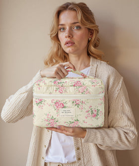 HBselect Makeup Bag Set in a travel suitcase, lifestyle scene