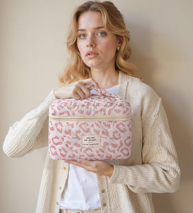 HBselect makeup bag set with zippers and floral pattern