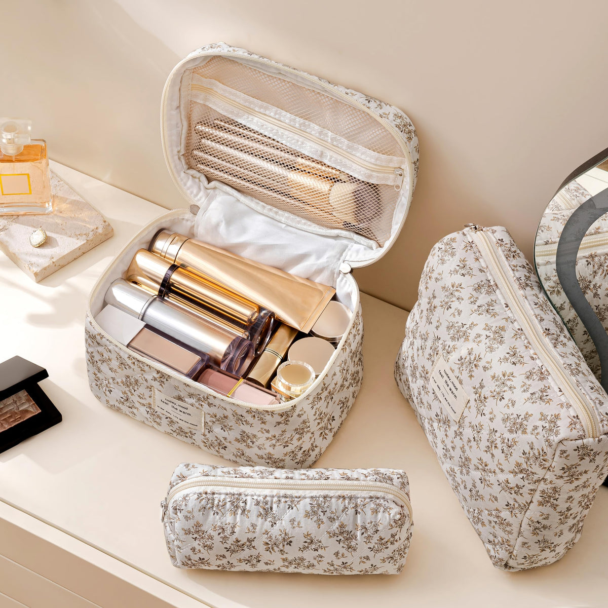 HBselect Medium Makeup Bag 10.4 x 3.5 inches side view