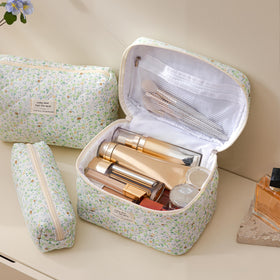 HBselect Quilted Makeup Bag medium size floral pattern side view