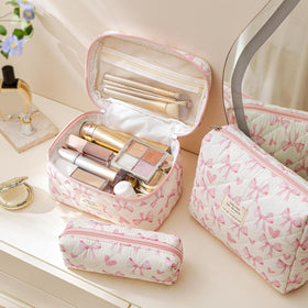 HBselect Quilted Makeup Bag medium size side view with zipper