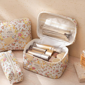 HBselect Quilted Makeup Bag medium size with floral design