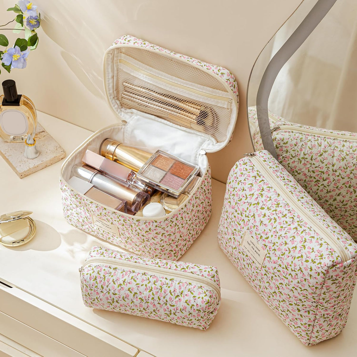 HBselect Quilted Makeup Bag medium size with floral pattern