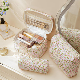 HBselect Quilted Makeup Bag medium size with floral pattern
