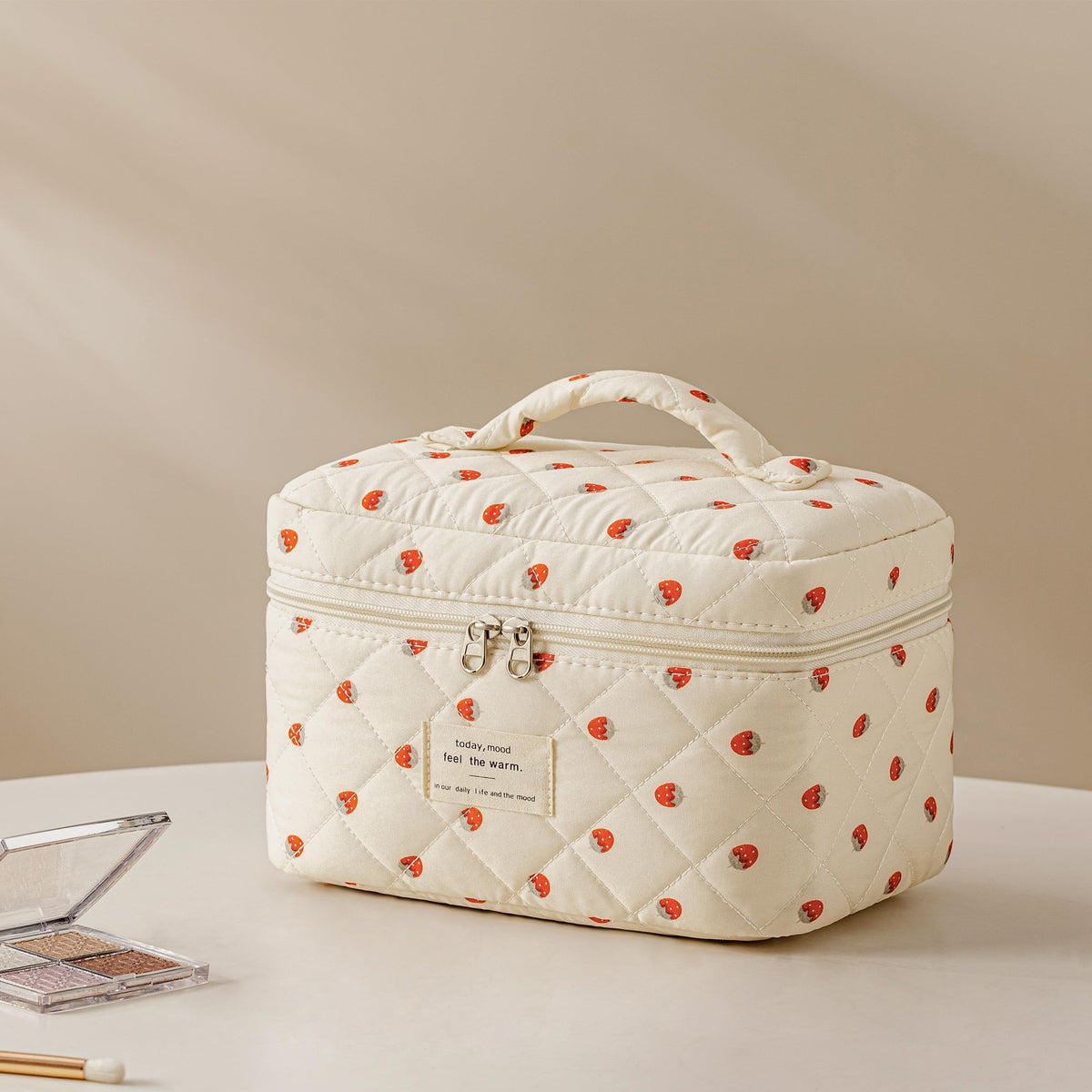 HBselect Quilted Makeup Bag Set displayed with cosmetics inside