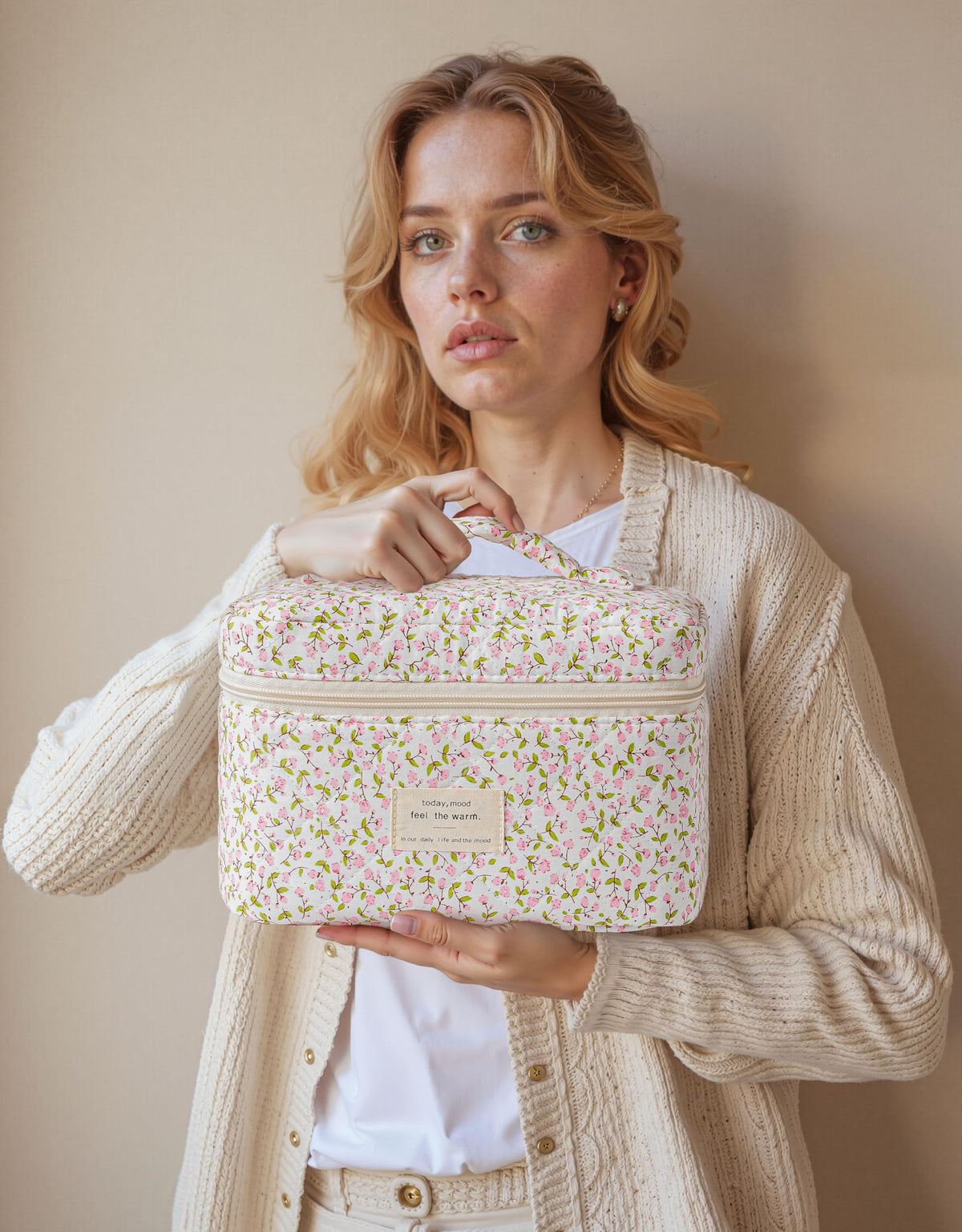 HBselect Quilted Makeup Bag Set with travel essentials