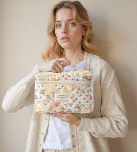 HBselect Quilted Makeup Bags with cosmetics and toiletries