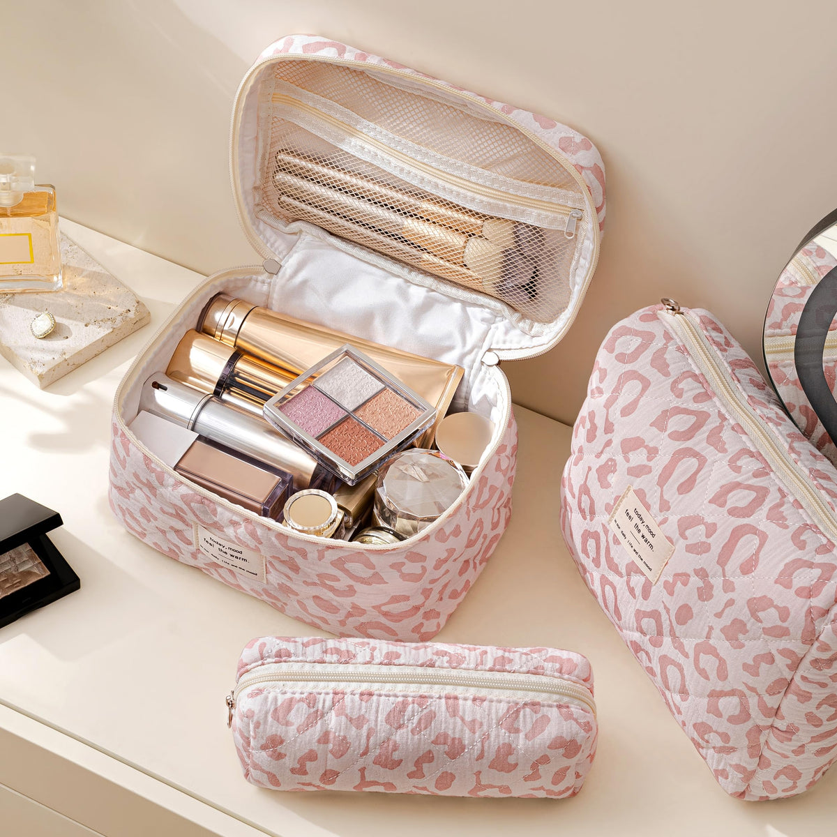 HBselect small floral makeup bag, perfect for travel