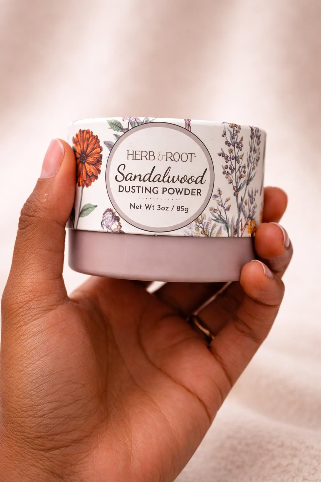 Herb & Root Sandalwood Dusting Powder 2 oz texture close-up