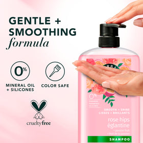 Herbal Essences shampoo lather on hair