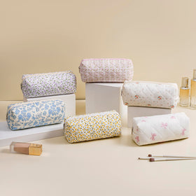 HHQQWZ Floral Cotton Makeup Bag with cosmetics organized