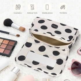 Hibilog makeup bag showcasing waterproof nylon material