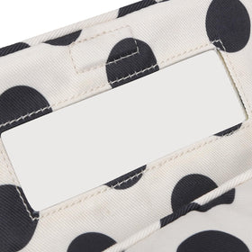 Hibilog nylon makeup bag with zipper closure and compact design