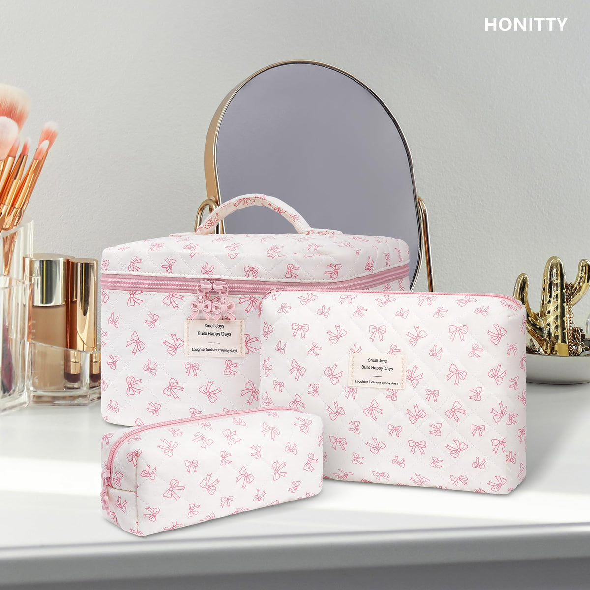 honitty floral cosmetic bag lifestyle shot