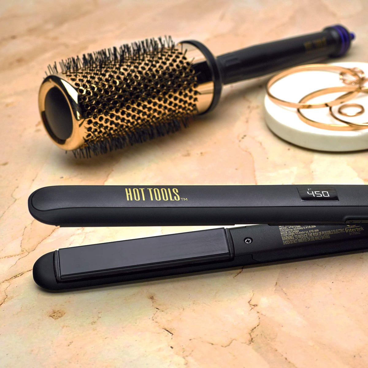 HOT TOOLS Pro Signature Flat Iron with plates close-up