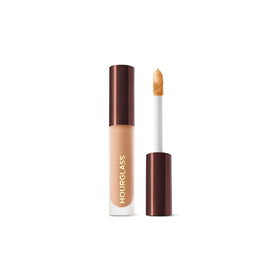 HOURGLASS Vanish Airbrush Concealer front view 18g