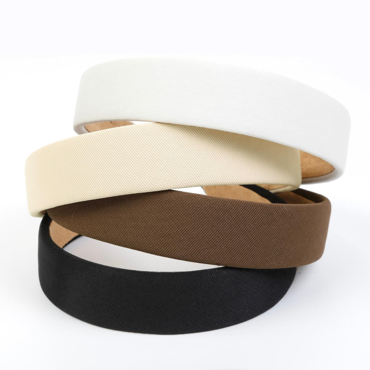 Huachi headband set in packaging