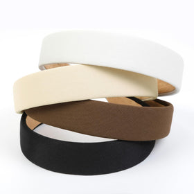 Huachi headband set in packaging