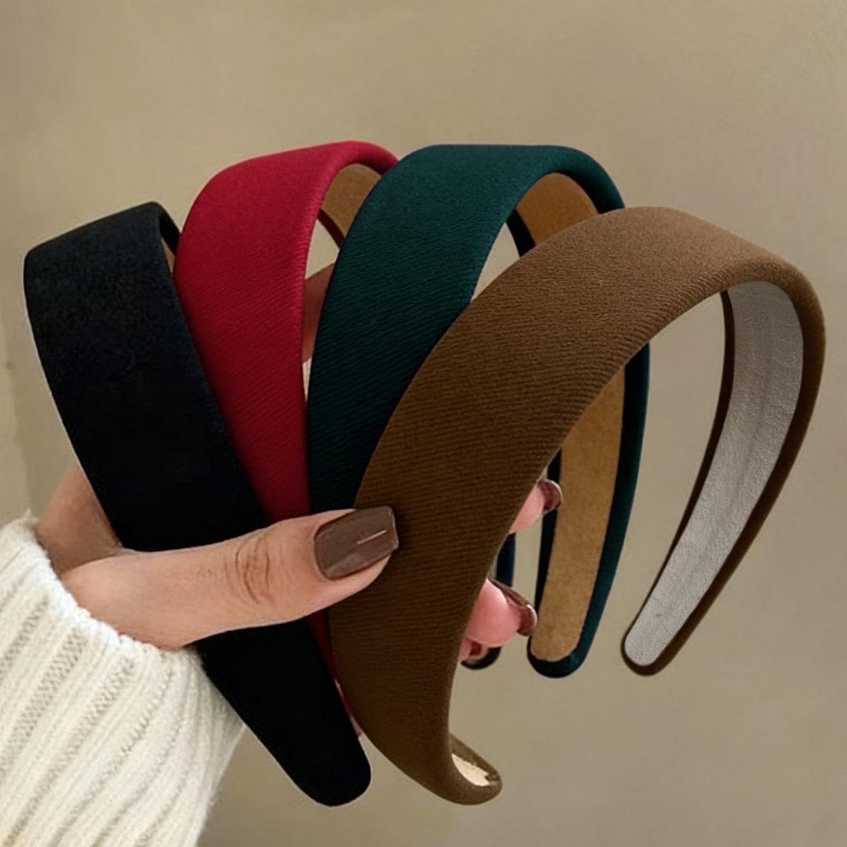 Huachi headbands for women in various colours front view