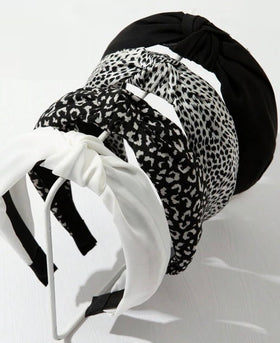 Huachi knotted headbands black and white front view