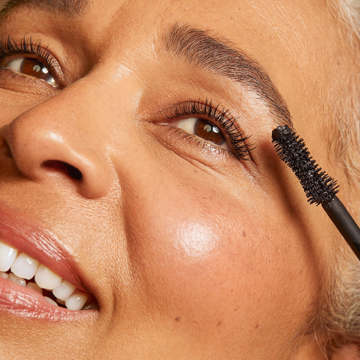 ILIA Fullest Volumizing Mascara Mini Classic Black packaging