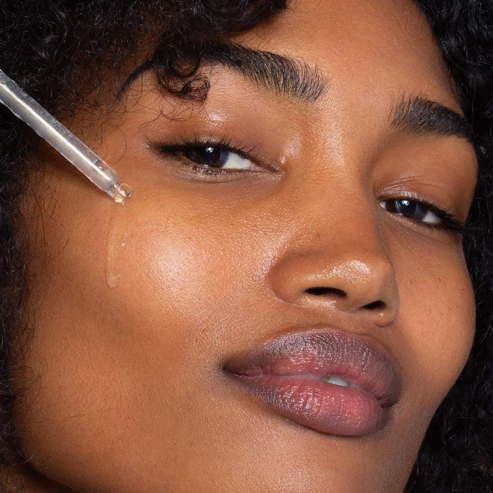 ILIA True Skin Radiant Priming Serum texture on hand
