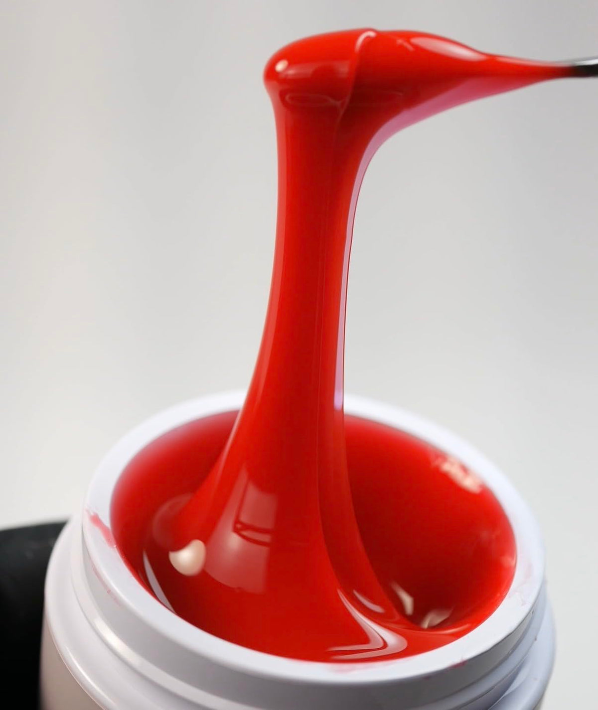 IN.HYPE Builder Gel 132g close-up of texture