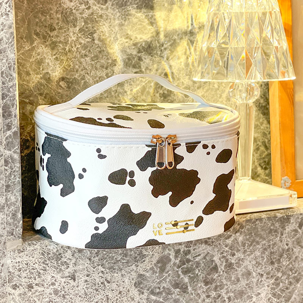 Inside view of Meiyuuo Travel Makeup Bag with makeup essentials