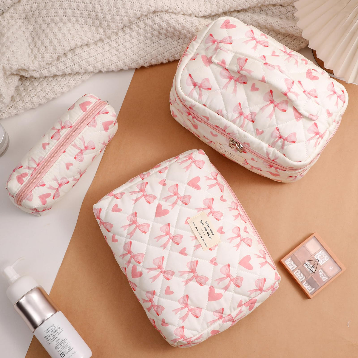 Inside view of uekeboag Large Floral Cotton Makeup Bag