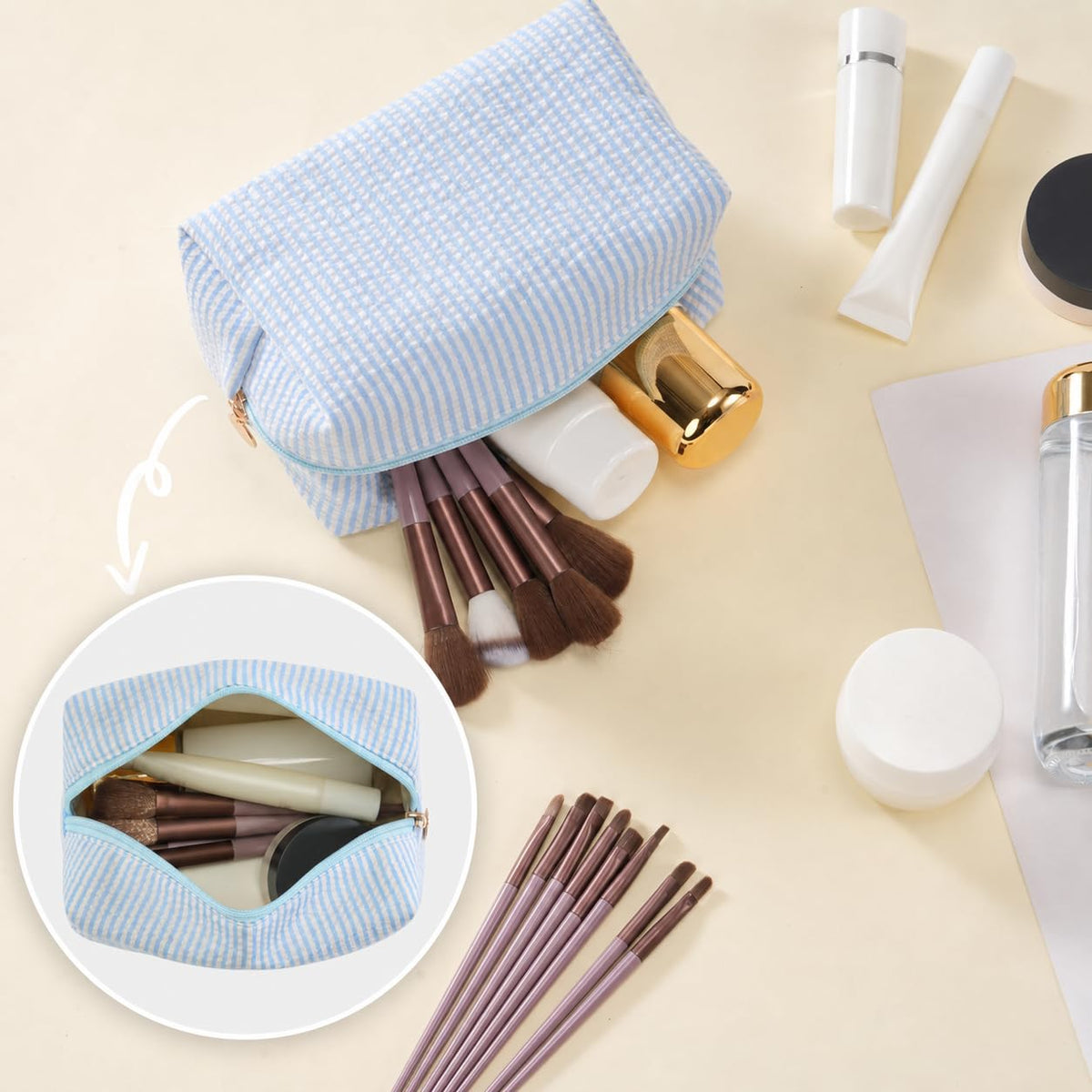 Inside view of UUYUUY makeup bag showing ample space