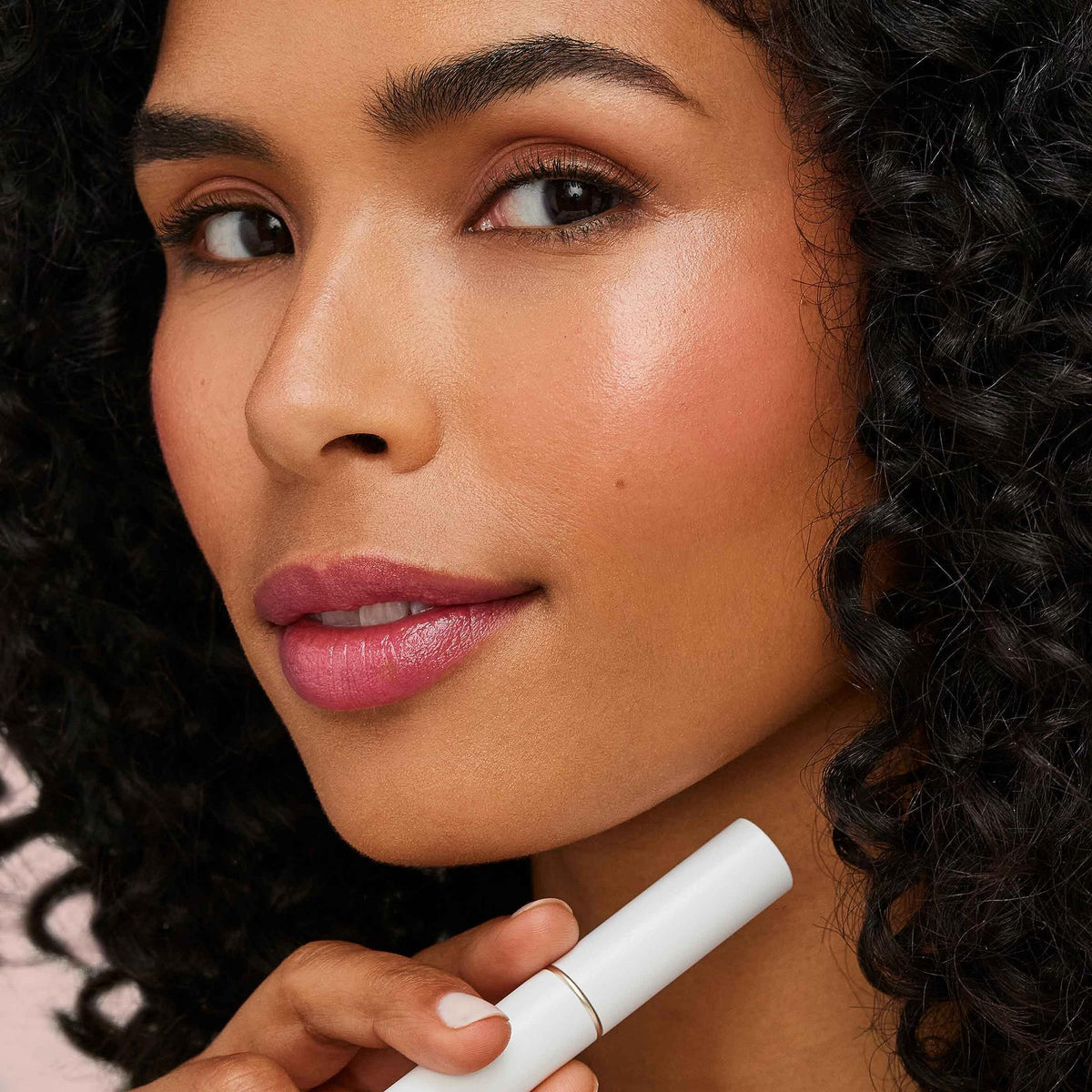 jane iredale Just Kissed Lip and Cheek Stain application on lips