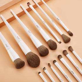 Jessup eyeliner brush from 14Pcs Makeup Brush Set
