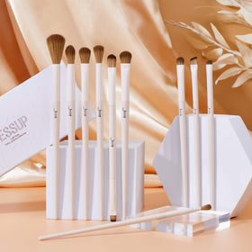 Jessup eyeshadow brush from 10Pcs Eye Makeup Brush Set