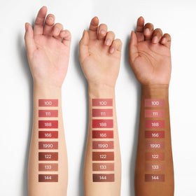 Joocyee Velvet Rouge Matte Lipstick Pencil in hand