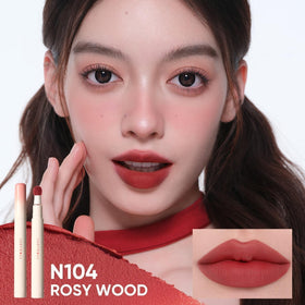 JUDYDOLL Cushion Matte Lip Cream N104 Rosy Wood applied on lips