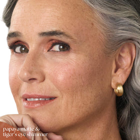 Julep Eyeshadow 101 Crème-to-Powder Stick Papaya Matte applied on eyelids