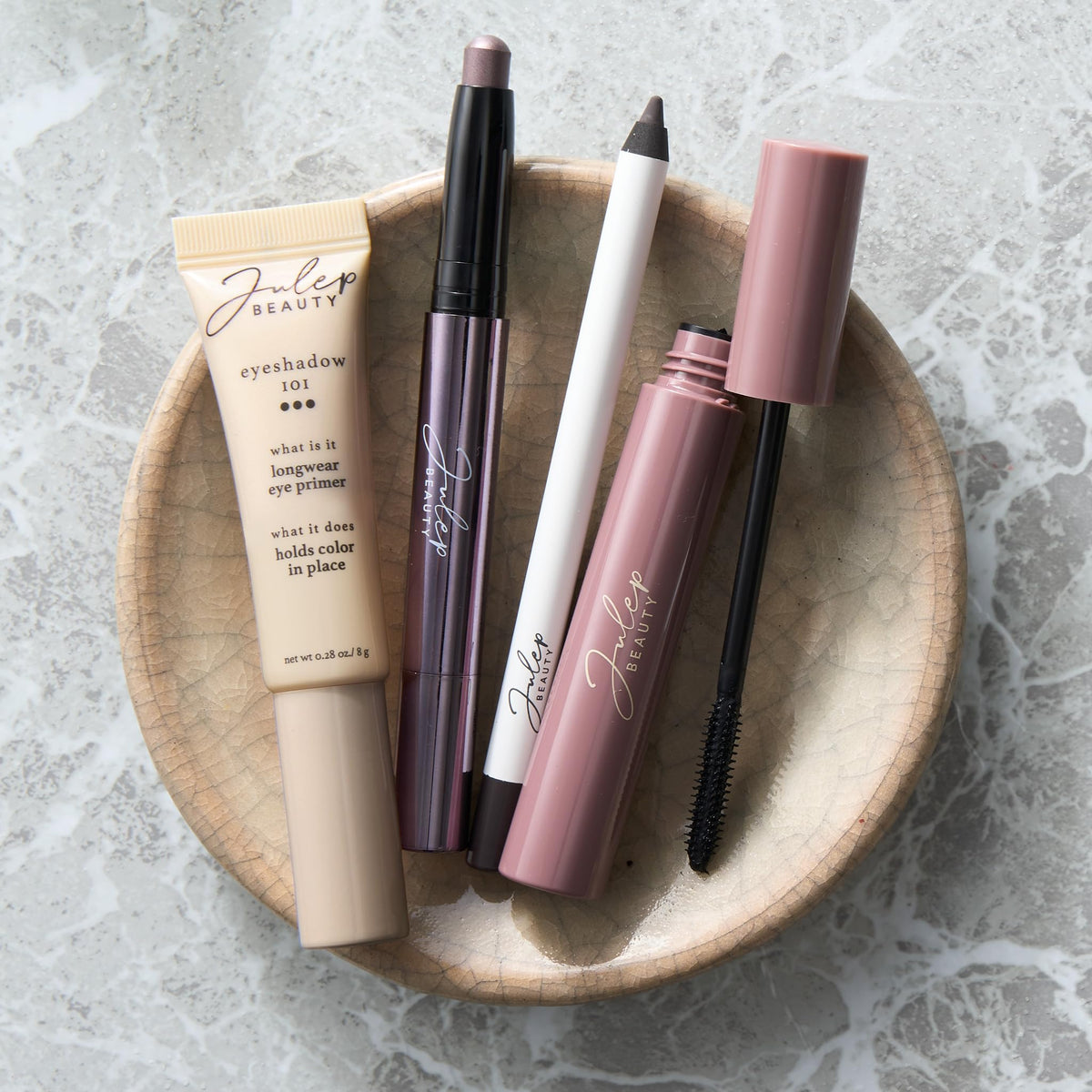 Julep Eyeshadow 101 Duo application on eyelids