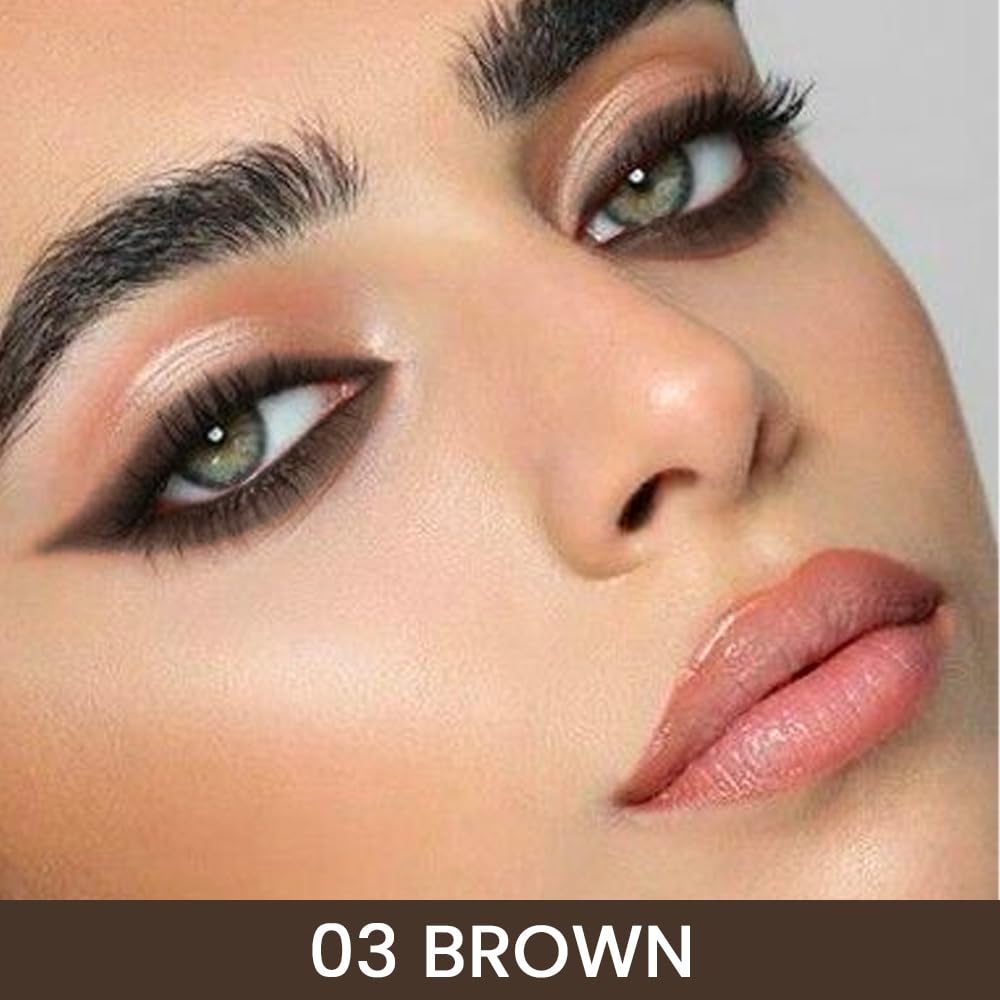 Kaely Brown Gel Eyeliner Pencil close-up of tip