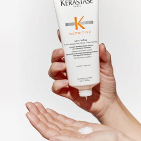 KÉRASTASE Nutritive Lait Vital Conditioner texture close-up