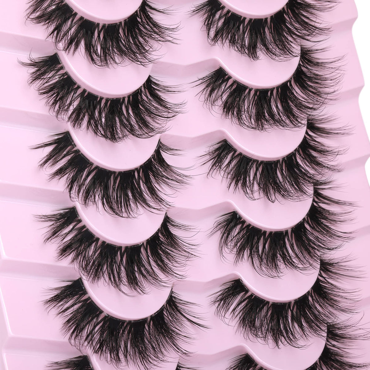 Kiromiro 18mm lashes with a natural look on a makeup table