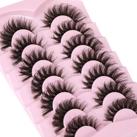Kiromiro Fluffy 6D Mink False Eyelashes in use
