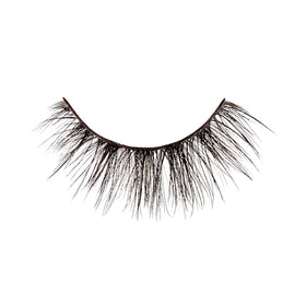 KISS LuXtensions Velvet false eyelashes on model