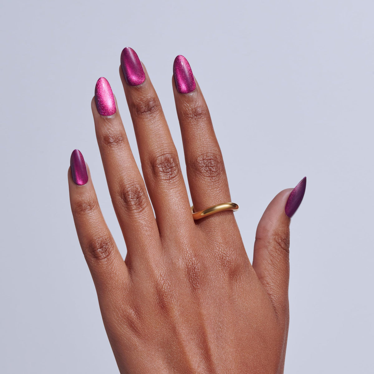 KISS Press On Nails Glittering Purple with manicure stick and mini file